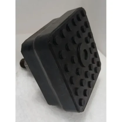 Állítható géptartóláb